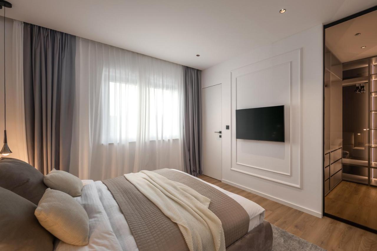 Villa Ameli Apartment With Swimming Pool 里耶卡 外观 照片